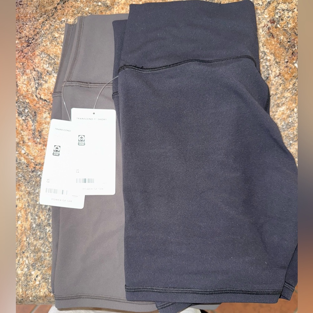 Athleta 7” biker shorts